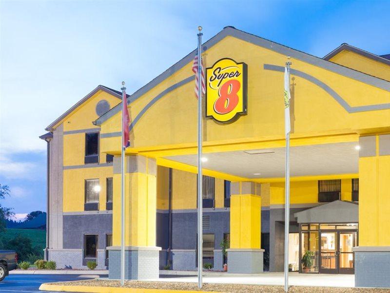 Super 8 By Wyndham Crossville Tn Exterior photo