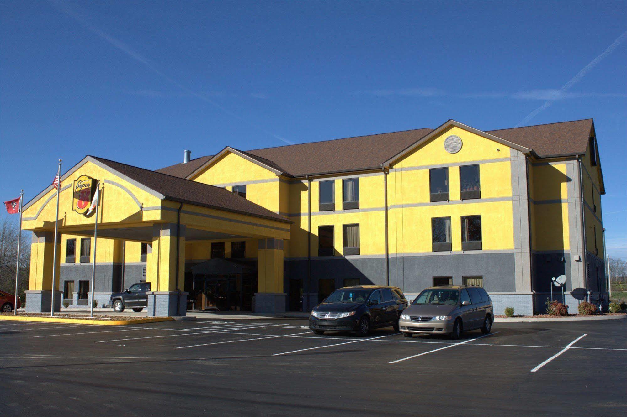 Super 8 By Wyndham Crossville Tn Exterior photo